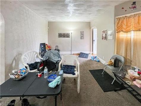 3876 E 143rd Street Cleveland OH 44128