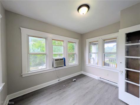 3389 Desota Avenue Cleveland Heights OH 44118