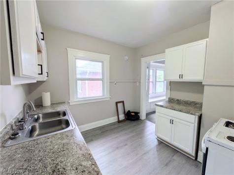 3389 Desota Avenue Cleveland Heights OH 44118