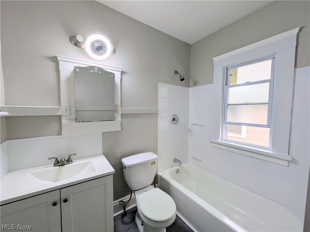 3389 Desota Avenue Cleveland Heights OH 44118