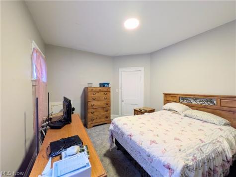 3389 Desota Avenue Cleveland Heights OH 44118