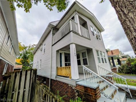 3389 Desota Avenue Cleveland Heights OH 44118