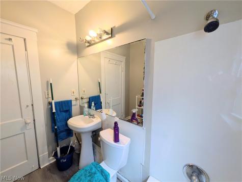 3389 Desota Avenue Cleveland Heights OH 44118