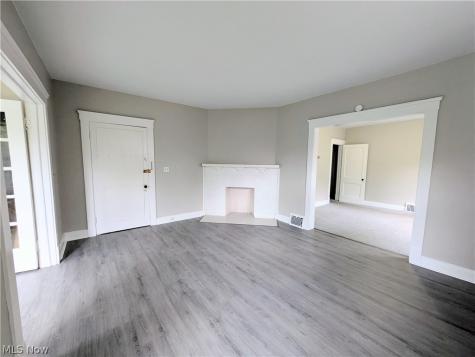3389 Desota Avenue Cleveland Heights OH 44118