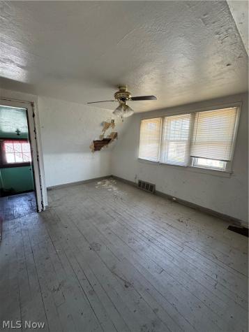 9426 Dickens Avenue Cleveland OH 44104