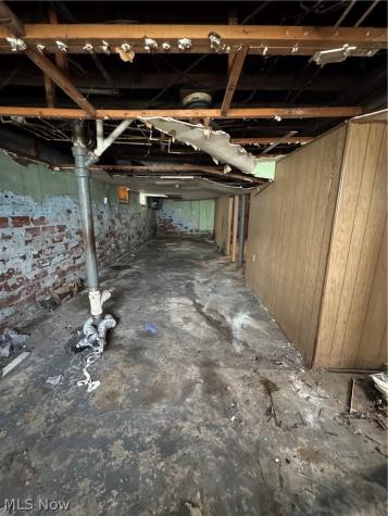 9426 Dickens Avenue Cleveland OH 44104