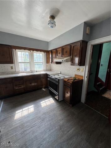 9426 Dickens Avenue Cleveland OH 44104
