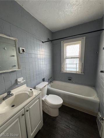 9426 Dickens Avenue Cleveland OH 44104