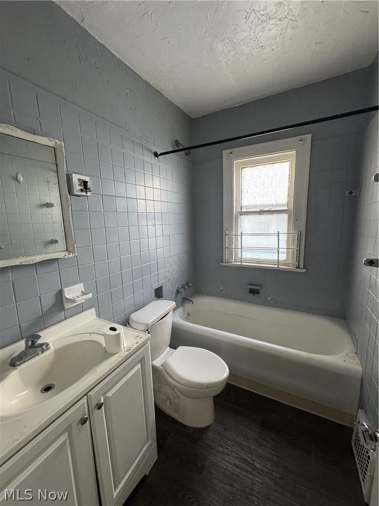 9426 Dickens Avenue Cleveland OH 44104