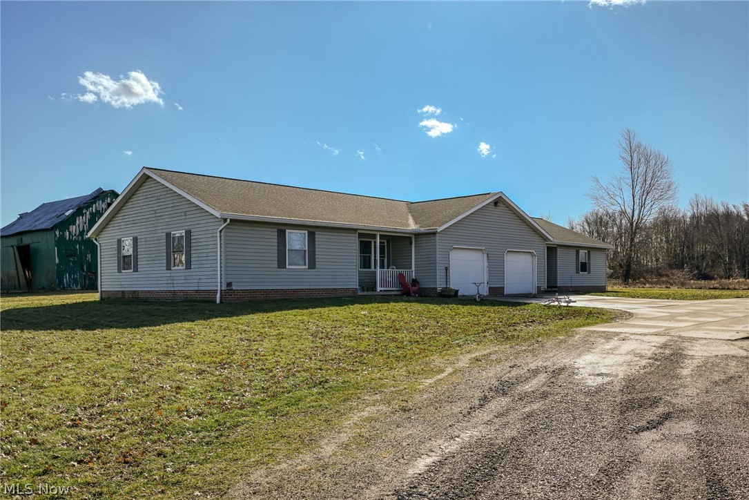 8492 & 8476 Tallmadge Road Ravenna OH 44412