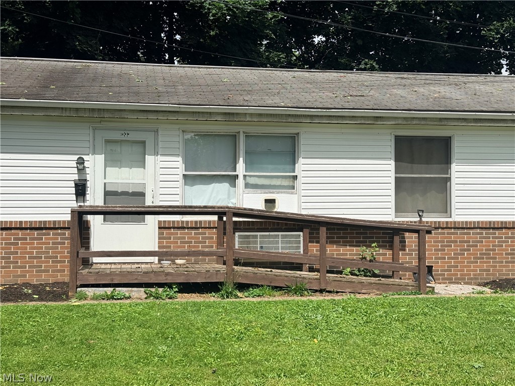 536 Beech Lane NW New Philadelphia OH 44663