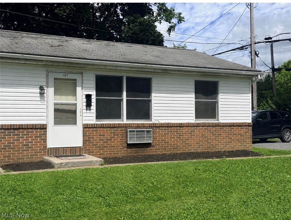536 Beech Lane NW New Philadelphia OH 44663