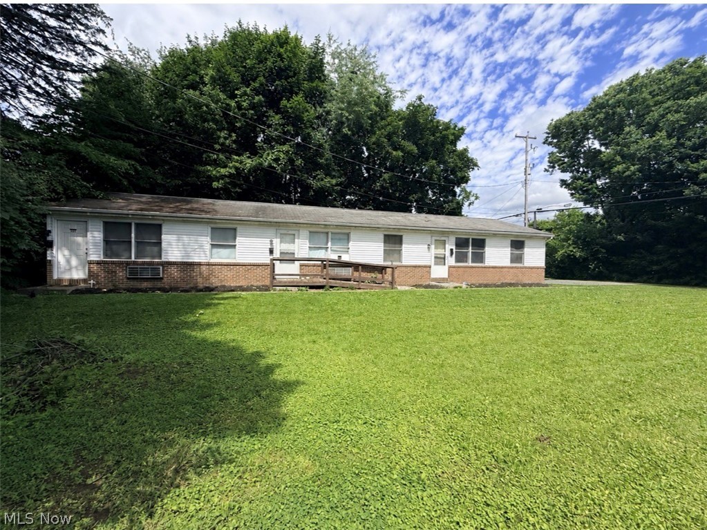 536 Beech Lane NW New Philadelphia OH 44663
