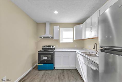 2400 Oberlin Avenue Lorain OH 44052
