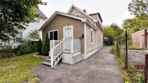 12405 Signet Avenue Cleveland OH 44120
