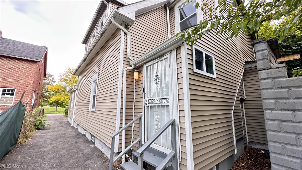 12405 Signet Avenue Cleveland OH 44120