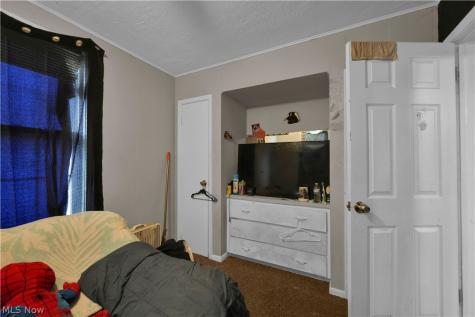 1476 W 107th Street Cleveland OH 44102