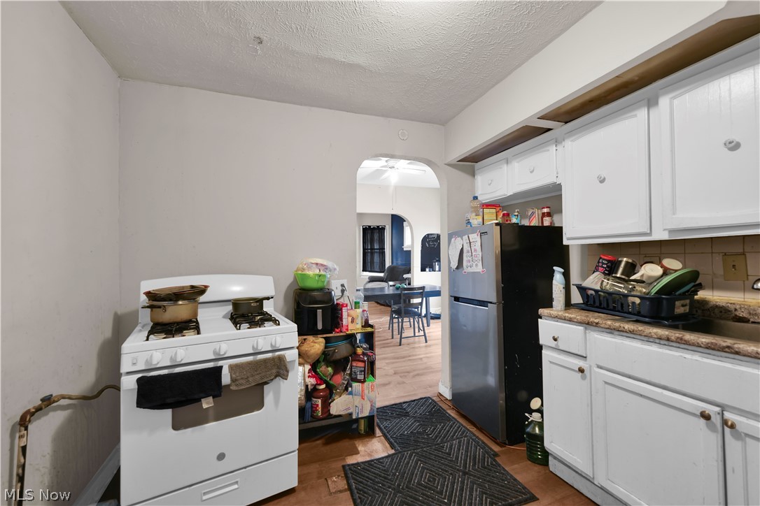 1476 W 107th Street Cleveland OH 44102
