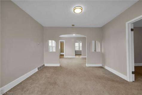 1476 W 107th Street Cleveland OH 44102