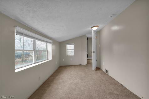 1476 W 107th Street Cleveland OH 44102