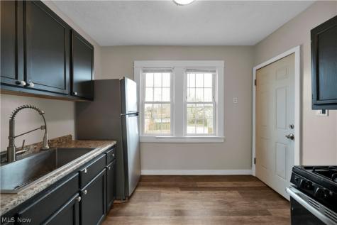 1476 W 107th Street Cleveland OH 44102