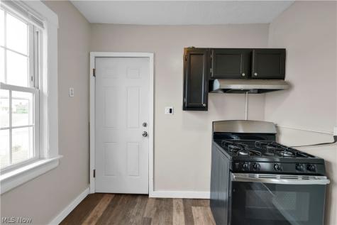 1476 W 107th Street Cleveland OH 44102