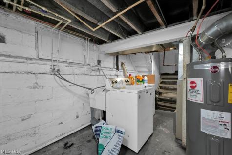 1476 W 107th Street Cleveland OH 44102