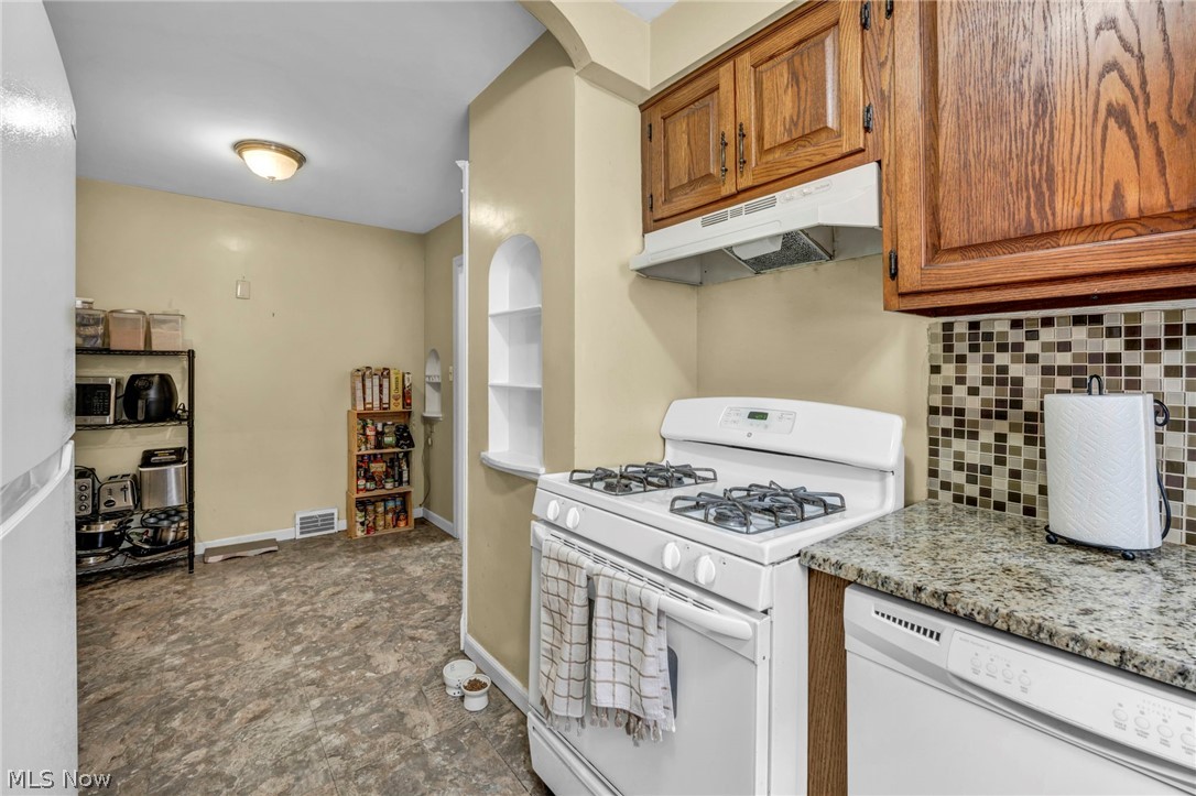 13570 Cedar Road University Heights OH 44118