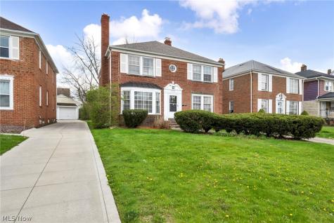 13570 Cedar Road University Heights OH 44118