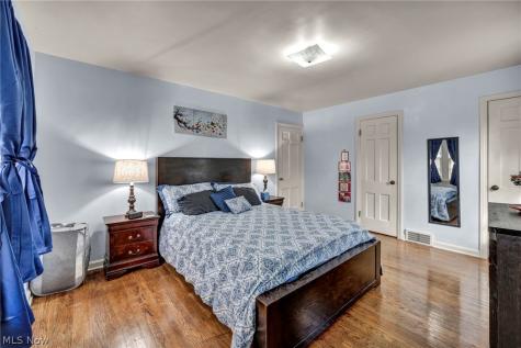 13570 Cedar Road University Heights OH 44118