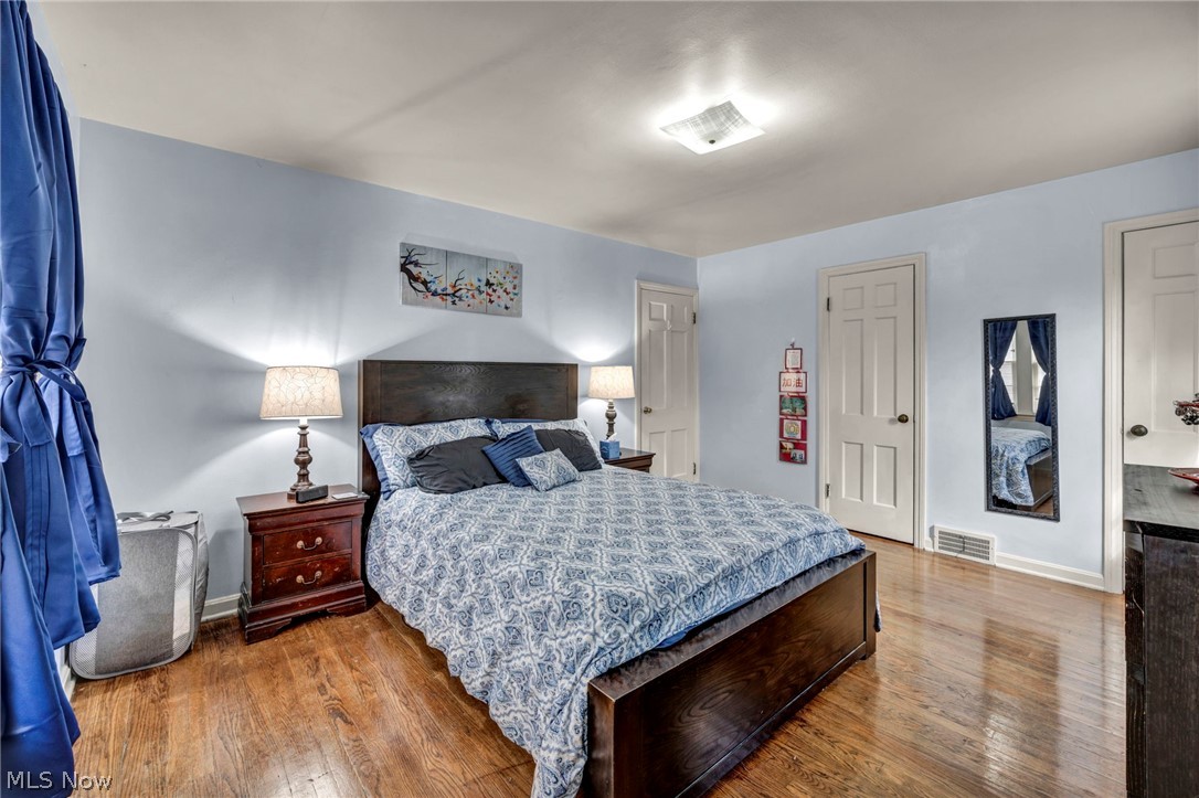 13570 Cedar Road University Heights OH 44118