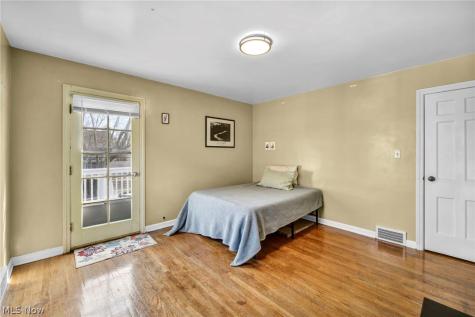 13570 Cedar Road University Heights OH 44118
