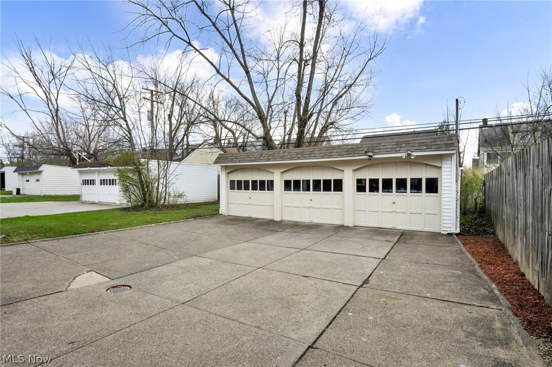 13570 Cedar Road University Heights OH 44118