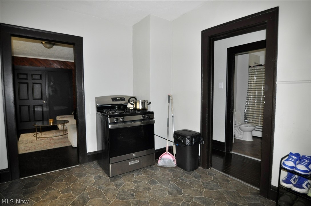 2179 W 106th Street Cleveland OH 44102