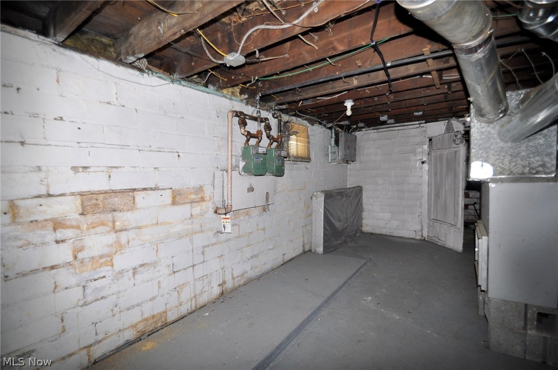 2179 W 106th Street Cleveland OH 44102