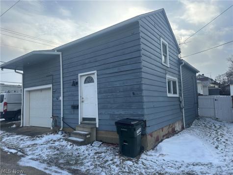 403 Nassau Street W East Canton OH 44730