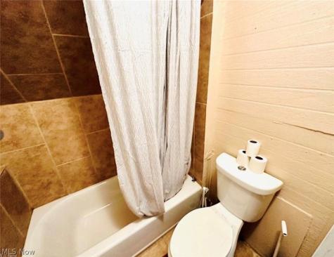3625 Newark Avenue Cleveland OH 44109