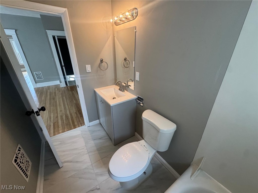 1244 Brockley Avenue Lakewood OH 44107