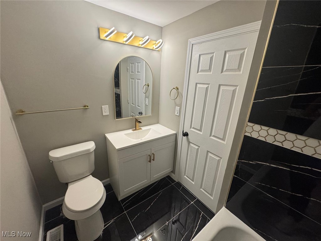 1244 Brockley Avenue Lakewood OH 44107