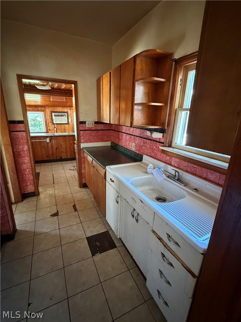1027 Austin Avenue Akron OH 44306