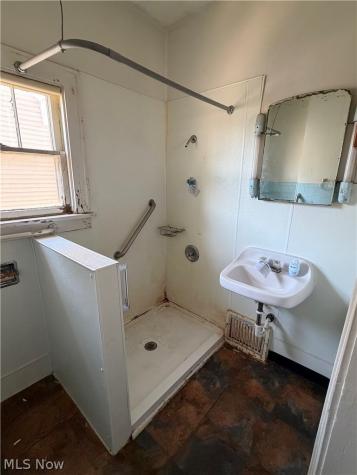 1027 Austin Avenue Akron OH 44306