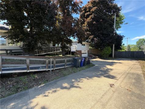 1027 Austin Avenue Akron OH 44306