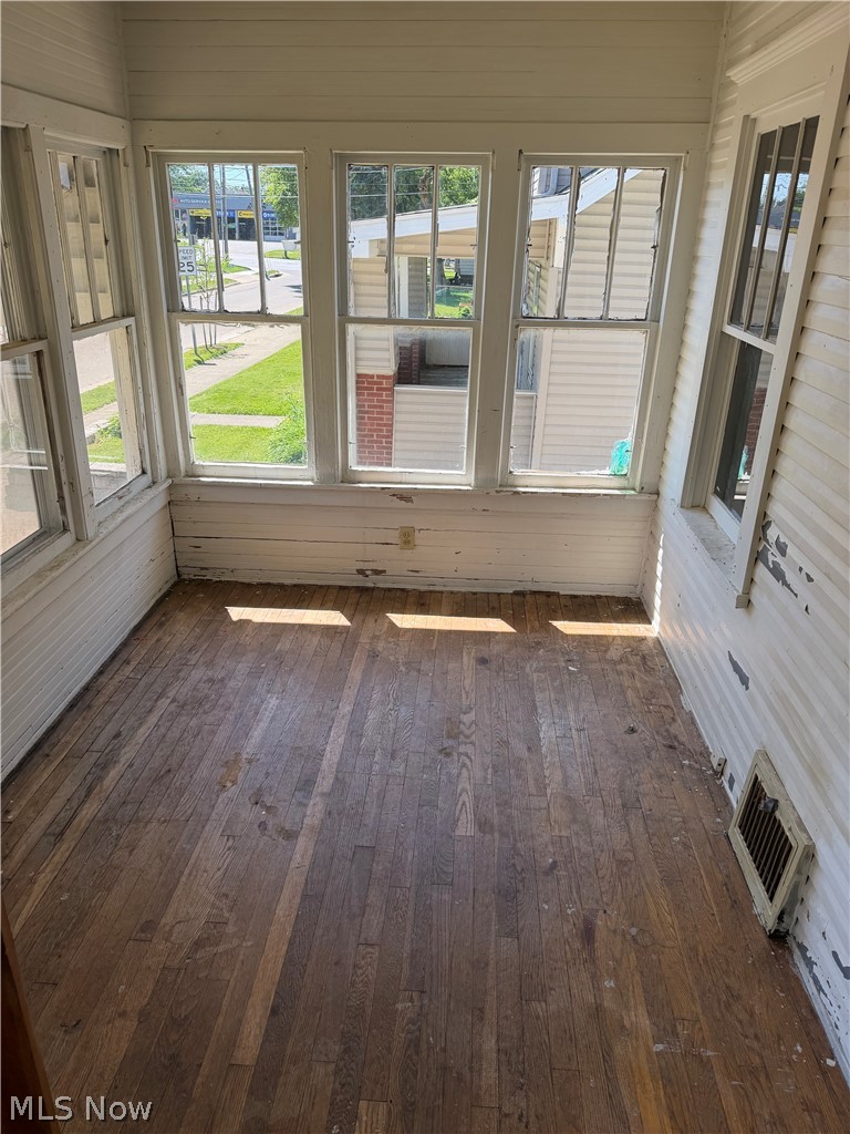 1027 Austin Avenue Akron OH 44306