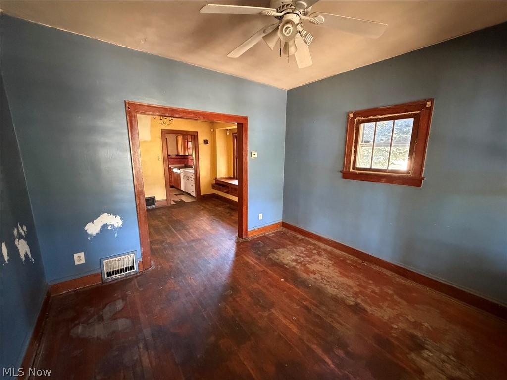 1027 Austin Avenue Akron OH 44306