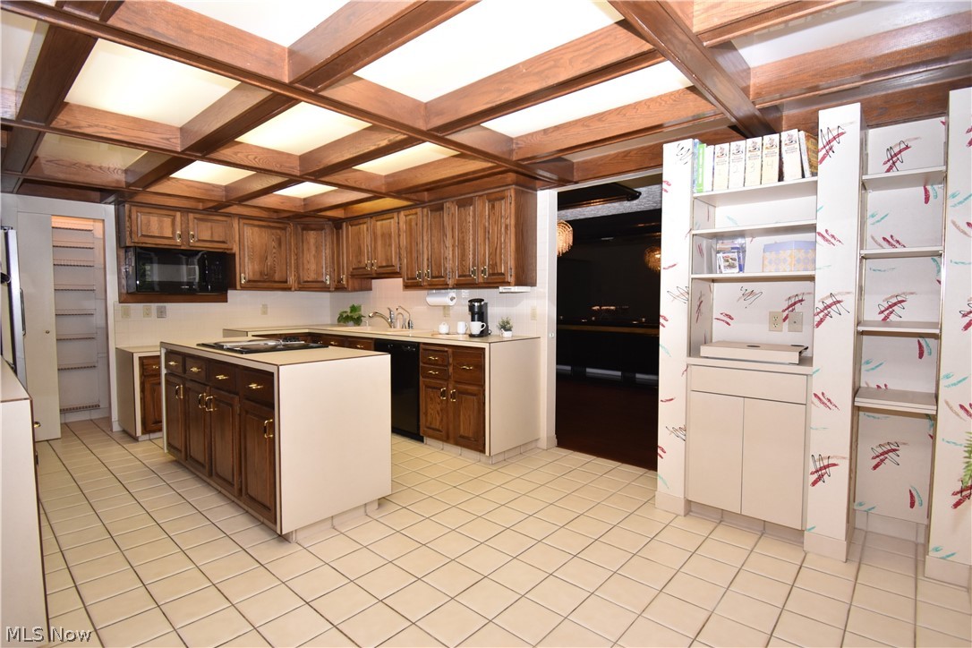 5593 Engleton Lane Girard OH 44420