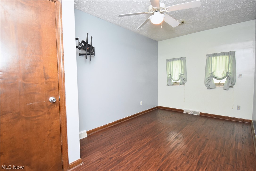 5593 Engleton Lane Girard OH 44420