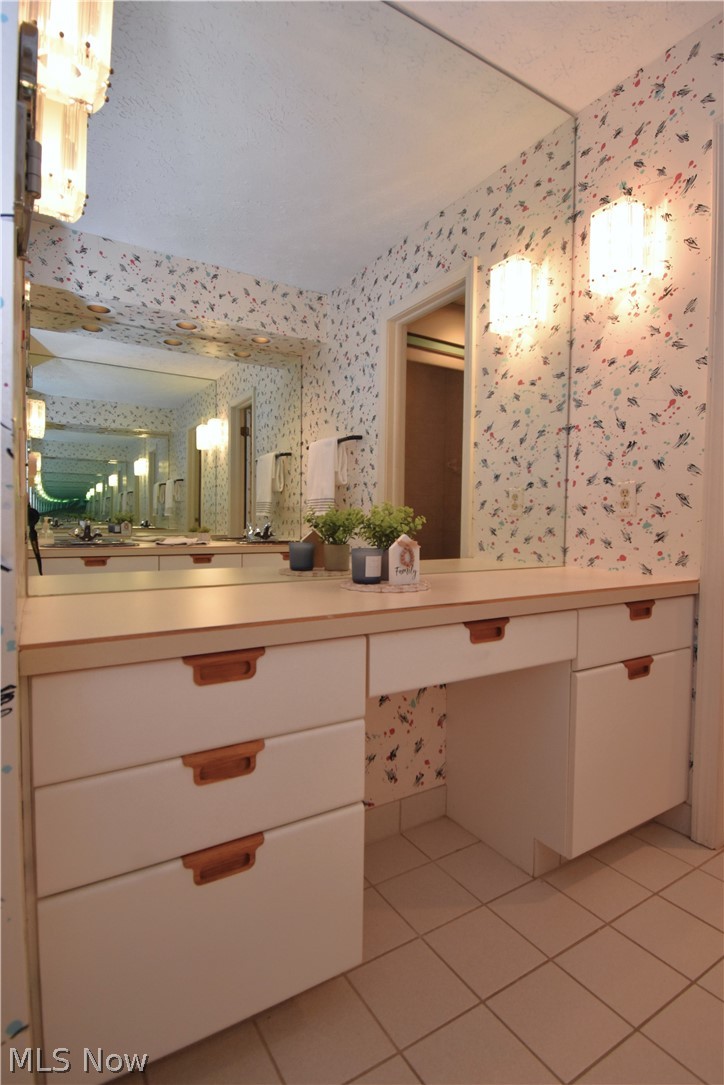 5593 Engleton Lane Girard OH 44420