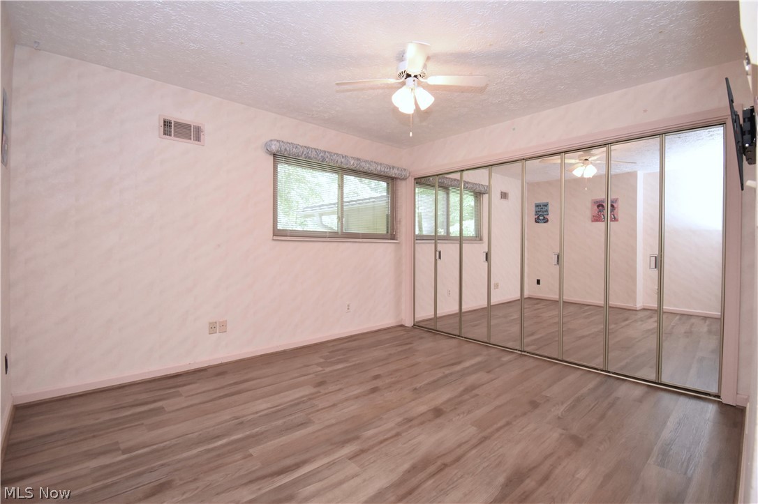 5593 Engleton Lane Girard OH 44420