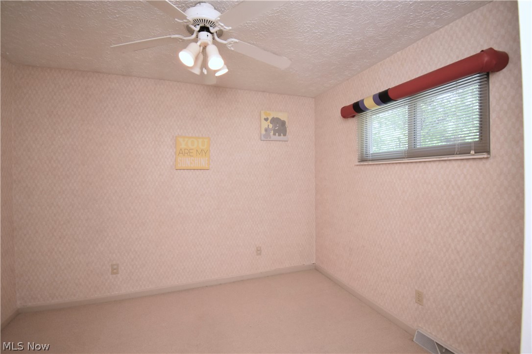 5593 Engleton Lane Girard OH 44420