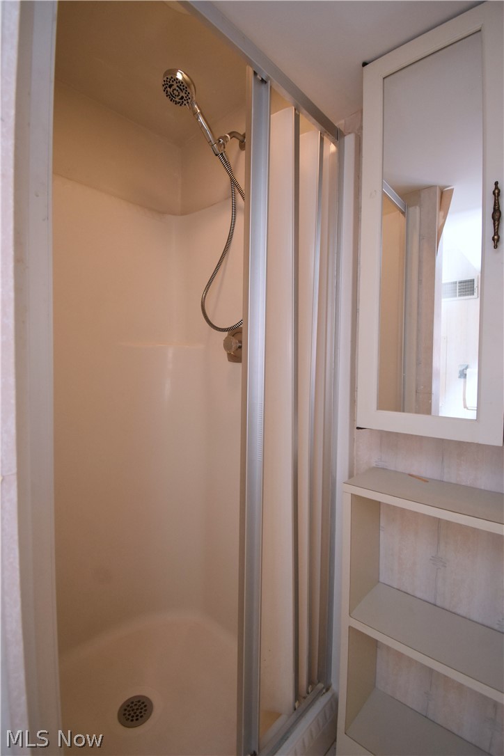 5593 Engleton Lane Girard OH 44420